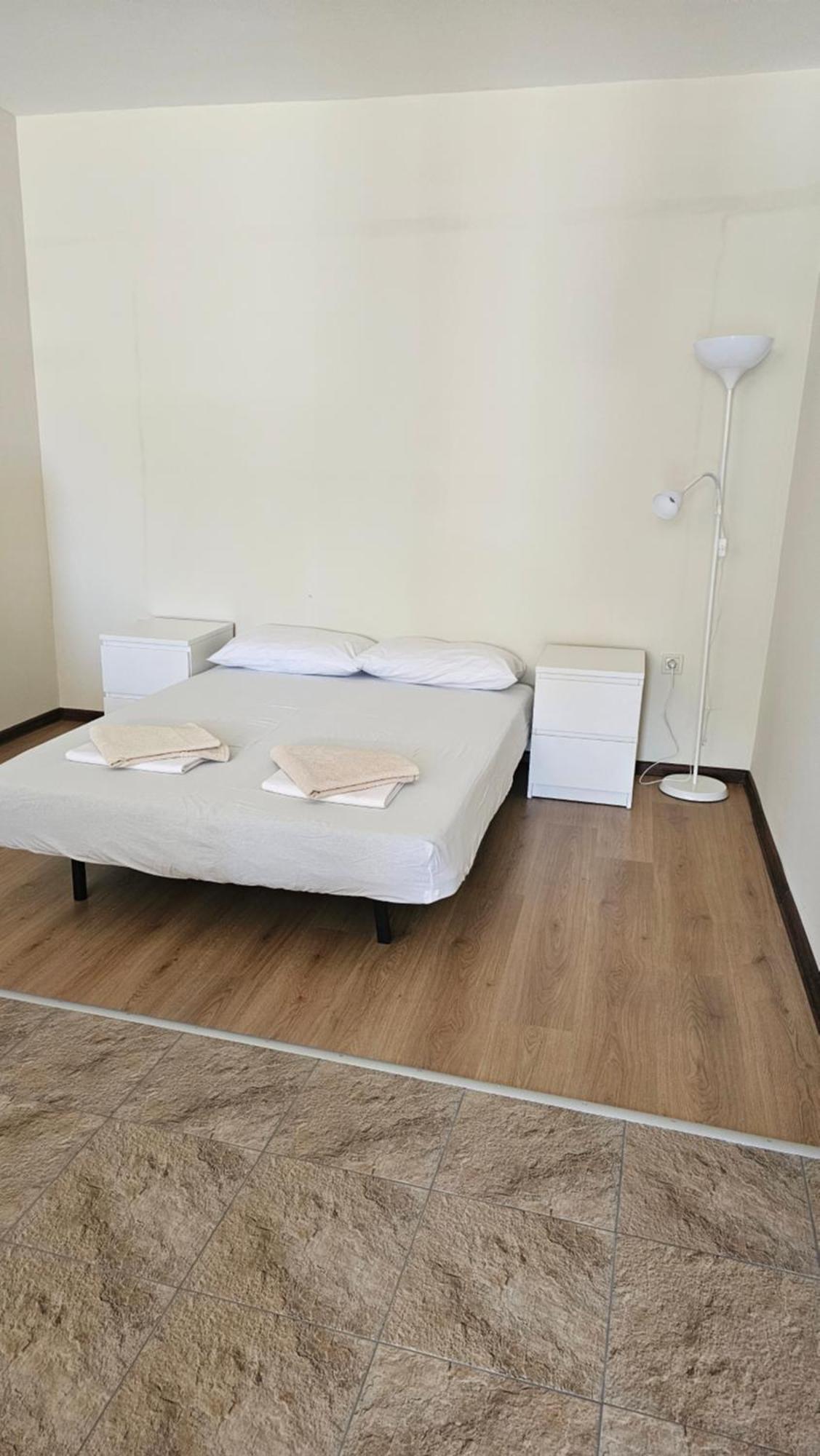 Aparthotel Vesta Riviera - Free Parking Goldstrand Zimmer foto